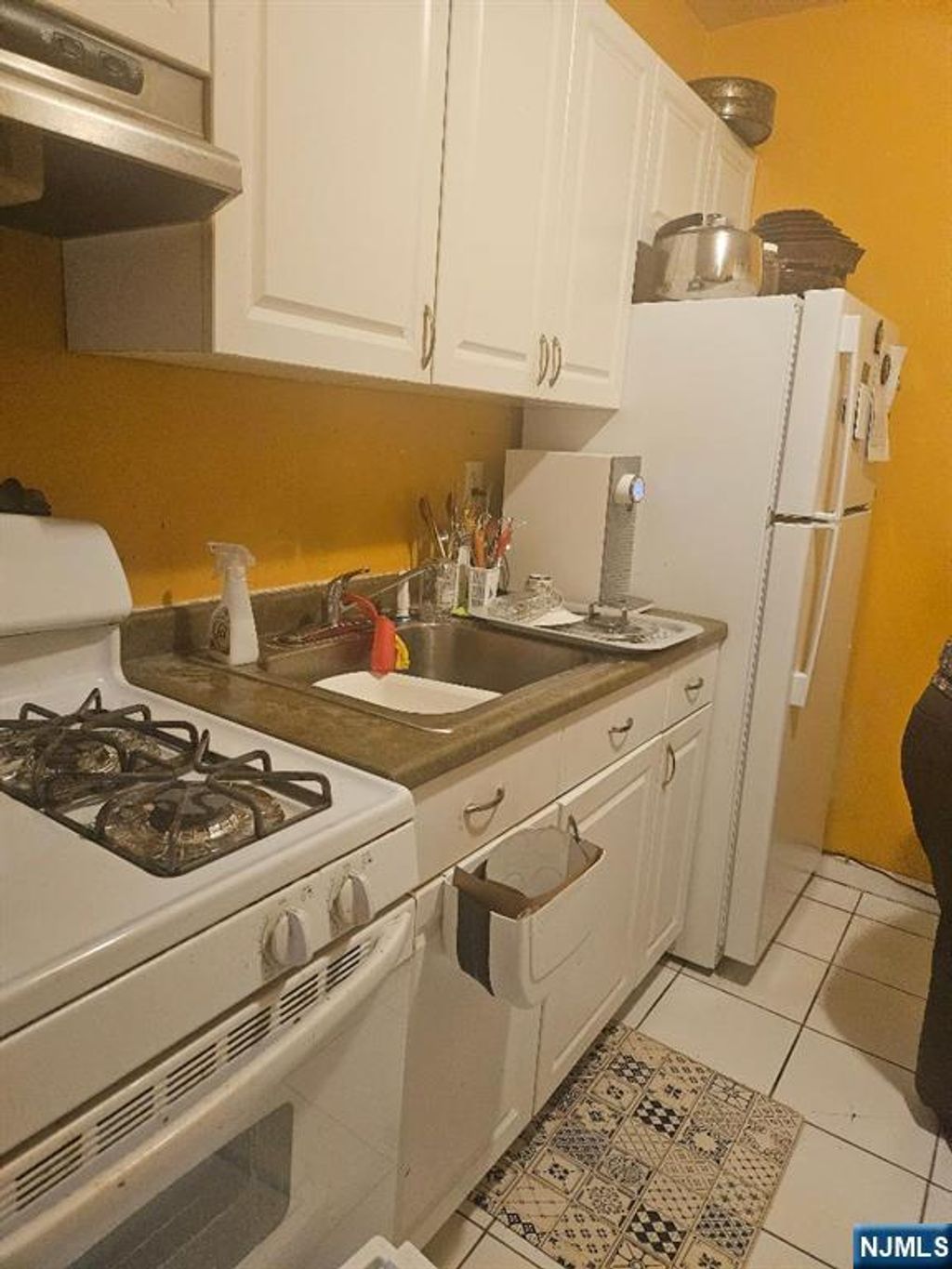 Photo of 3081 Edwin Avenue # 3C, Fort Lee, NJ 07024 (MLS # 26005586)