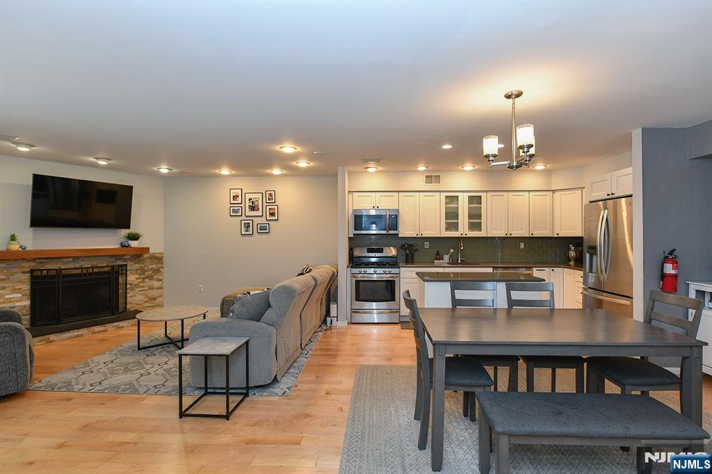 39 Triumph Court B