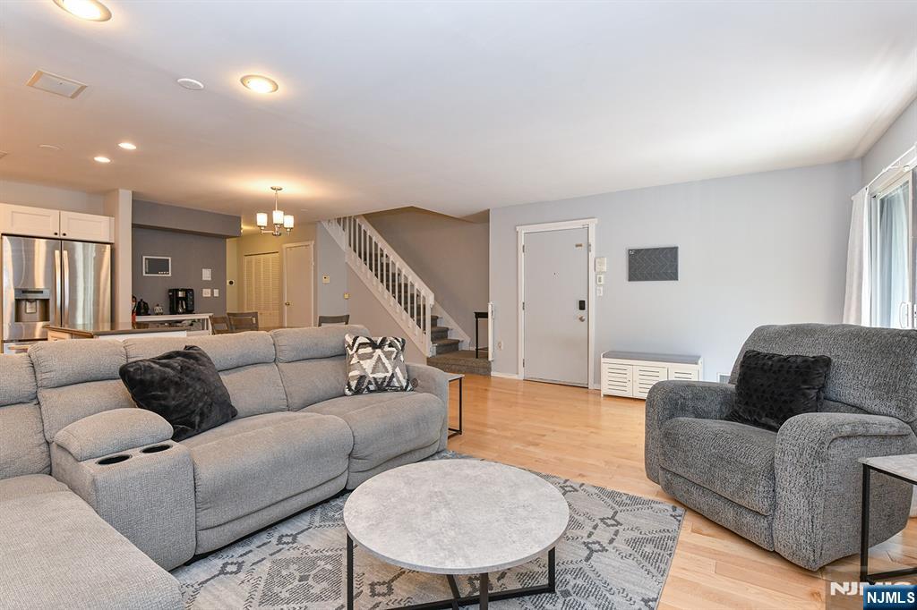 39 Triumph Court B
