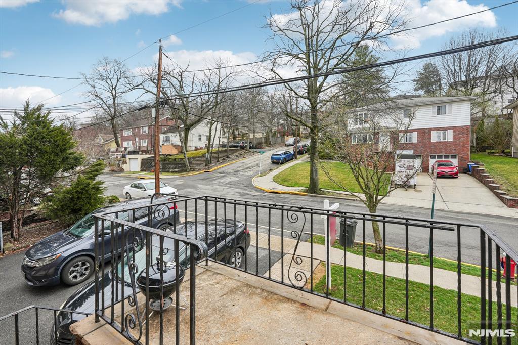 397 Oak Street