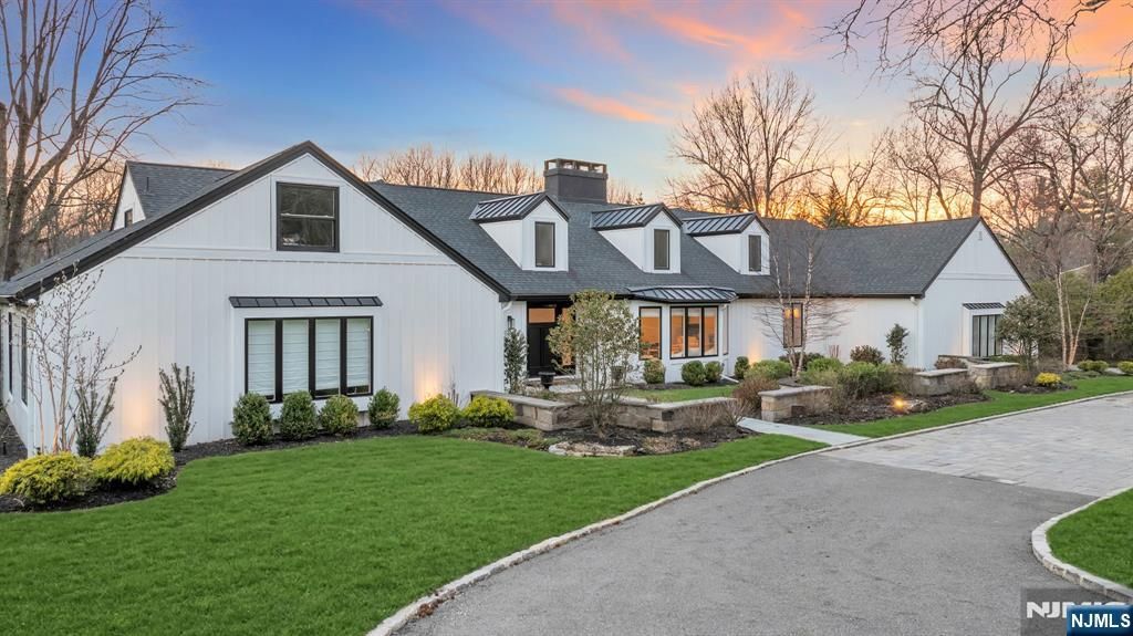 Photo of 16 Greenbrook Road, Caldwell, NJ 07006 (MLS # 26012193)