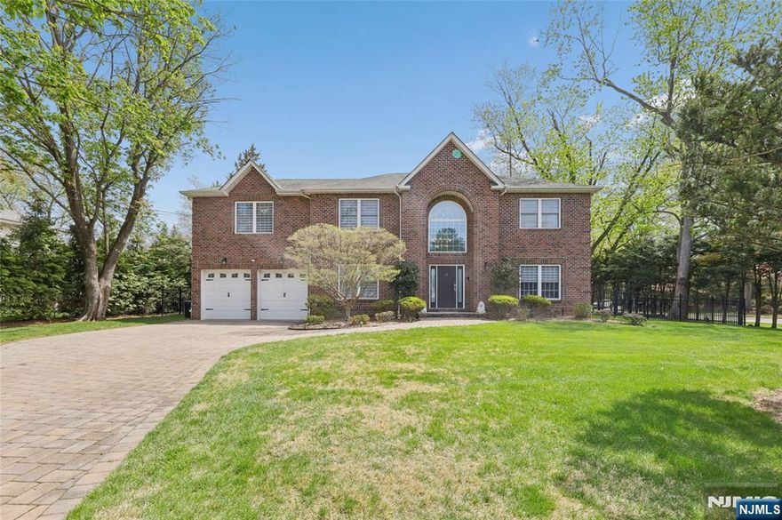 Welcome to 4 Leonson Parkway. All brick 4-bedroom, 3.5-bath home offering 3,921 sq ft of living space. This well-maintained home features a bright and functional layout and exceptional comfort. A large kitchen perfect for everyday living and entertaining. primary bedroom with 4 walk-in closets and a spa-like bath. This exceptional home offers the perfect blend of style and comfort. Hot water heater-2023, AC-2022