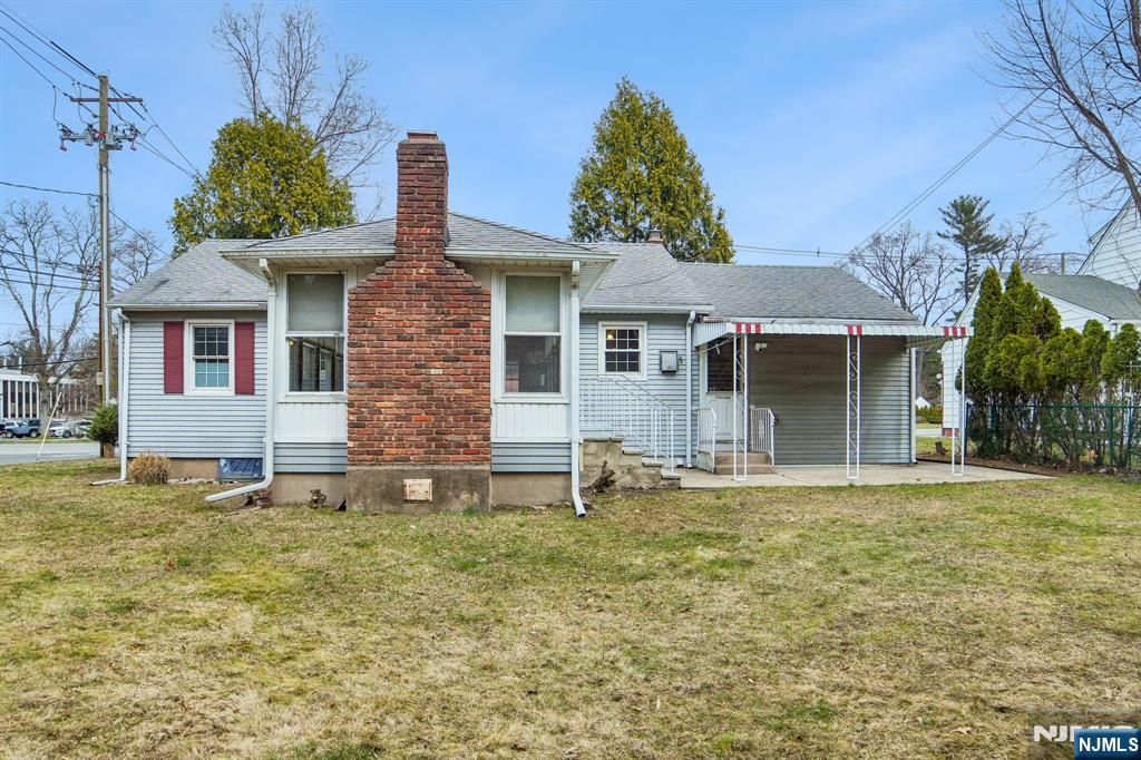 Photo of 284 Madison Avenue, Cresskill, NJ 07626 (MLS # 26009265)