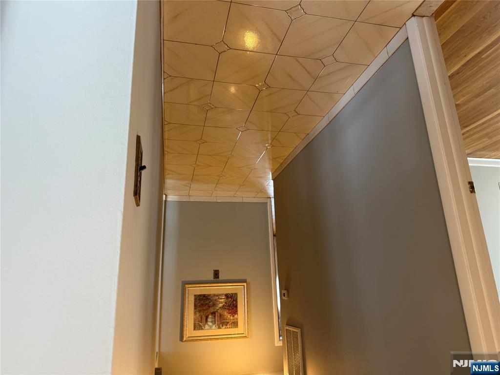 Garfield, New Jersey 07026, United States, 3 Bedrooms Bedrooms, ,2 BathroomsBathrooms,Residential,Pending,118060