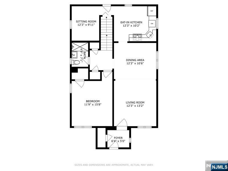 Main image without alt text