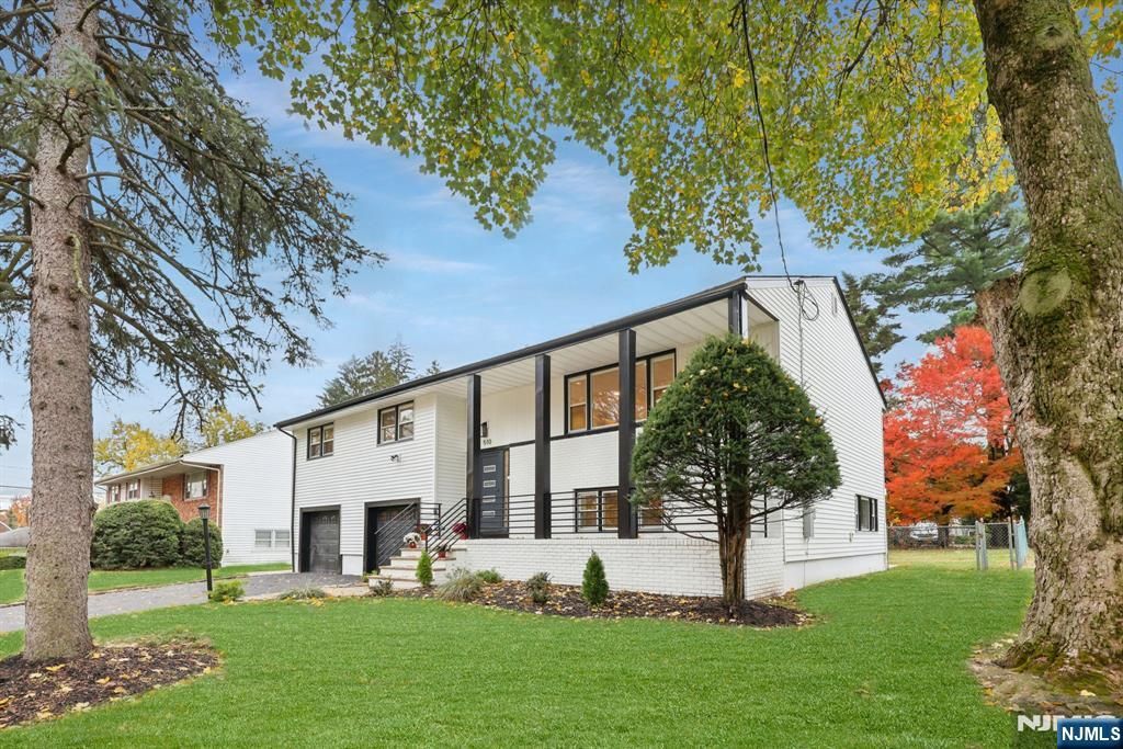 Photo of 510 Finlay Place, South Orange Village, NJ 07079 (MLS # 25039991)