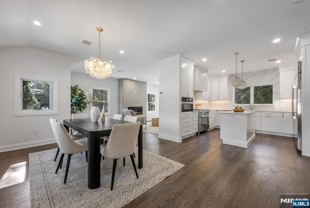 Photo of 35 Lloyd Road, Ho-Ho-Kus, NJ 07423 (MLS # 26006809)