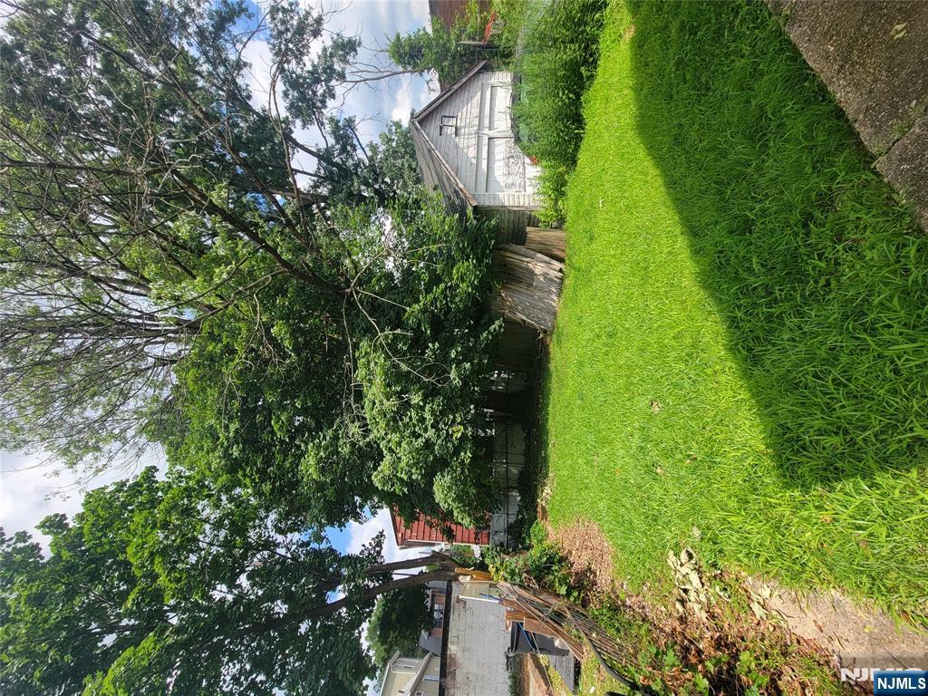 13 Lanark Avenue