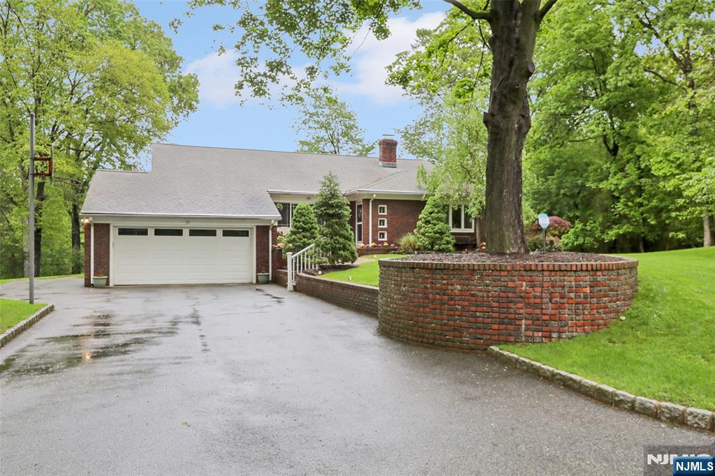 39 Chuckanutt Drive
