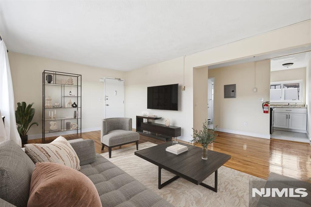 207 Polifly Road 4