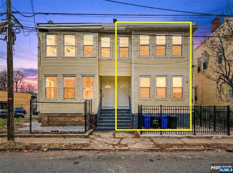 81 Wolcott Terrace Newark NJ 07112