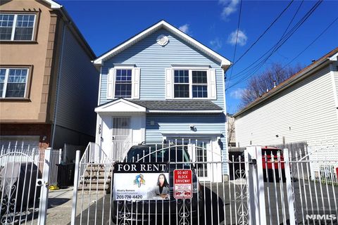 Photo of 399 6th St, Newark, NJ 07103 (MLS # 26008598)