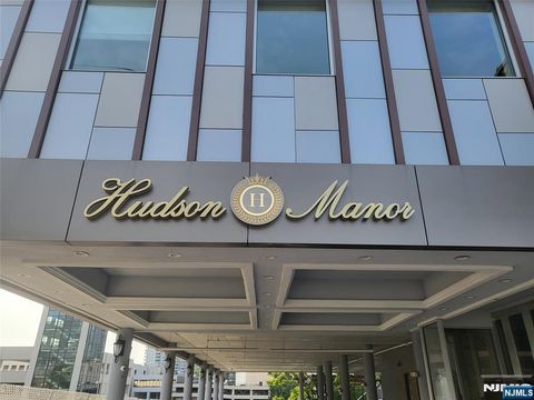 Photo of 2053 Lemoine Avenue, Fort Lee, NJ 07024 (MLS # 26007011)