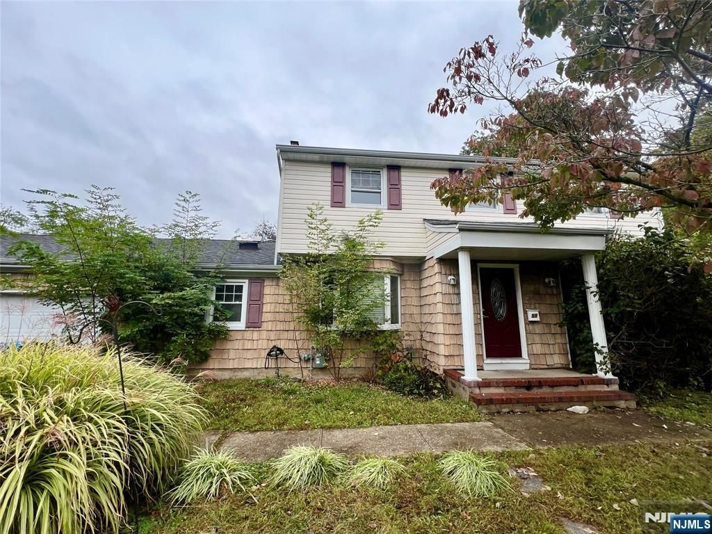Photo of 51 Harmer Terrace, Wayne, NJ 07470 (MLS # 25036863)