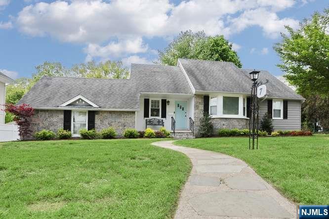 7 Madison Heights