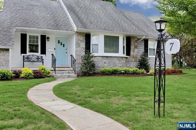 7 Madison Heights