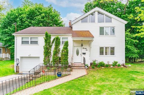 Photo of 26 Cornell Street, West Orange, NJ 07052 (MLS # 26025967)