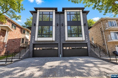 Photo of 152 Morningside Lane, Palisades Park, NJ 07650 (MLS # 26035447)