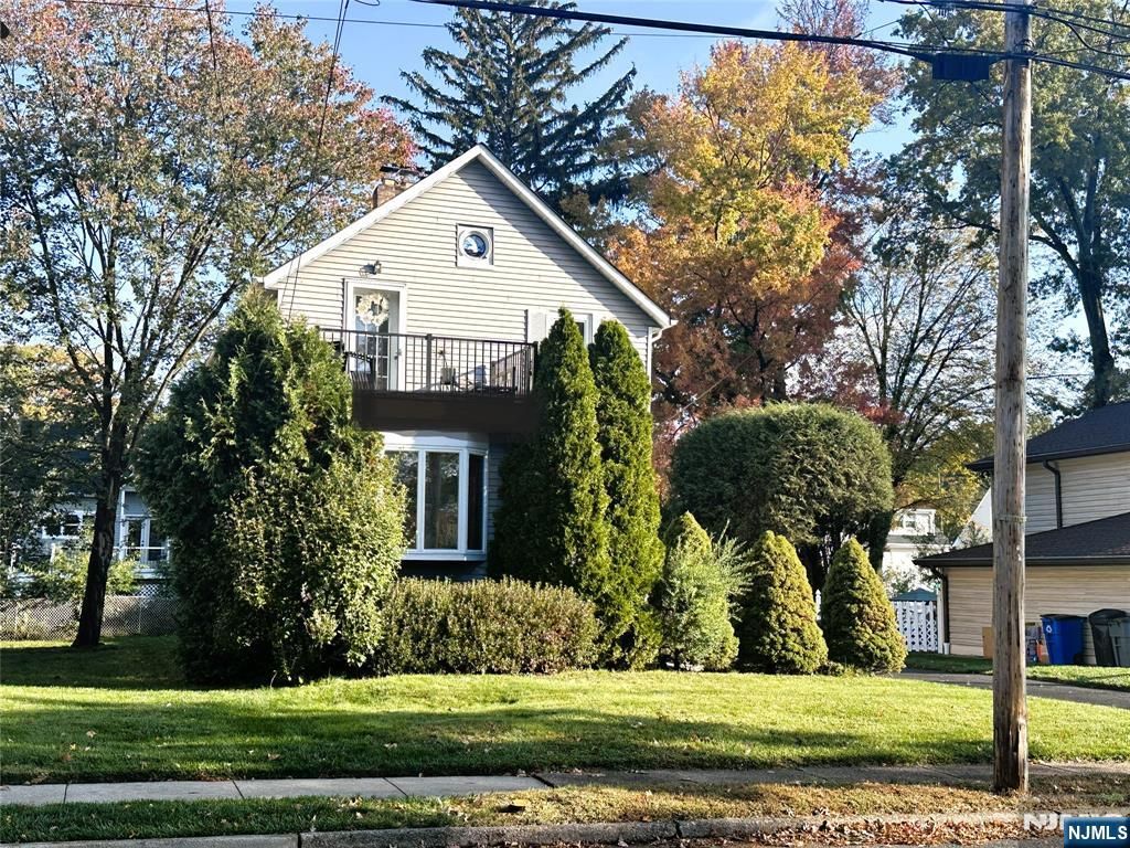 Photo of 53 Bergen Avenue, Waldwick, NJ 07463 (MLS # 26001442)