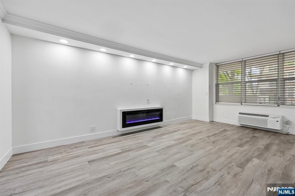 200 Grand Cove Way 2D