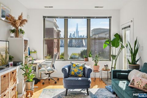 26 Ave At Port Imperial 323 West New York NJ 07093