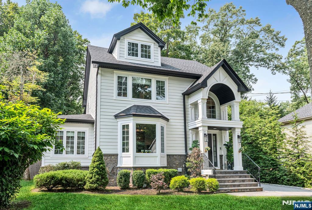 52 Bliss Avenue