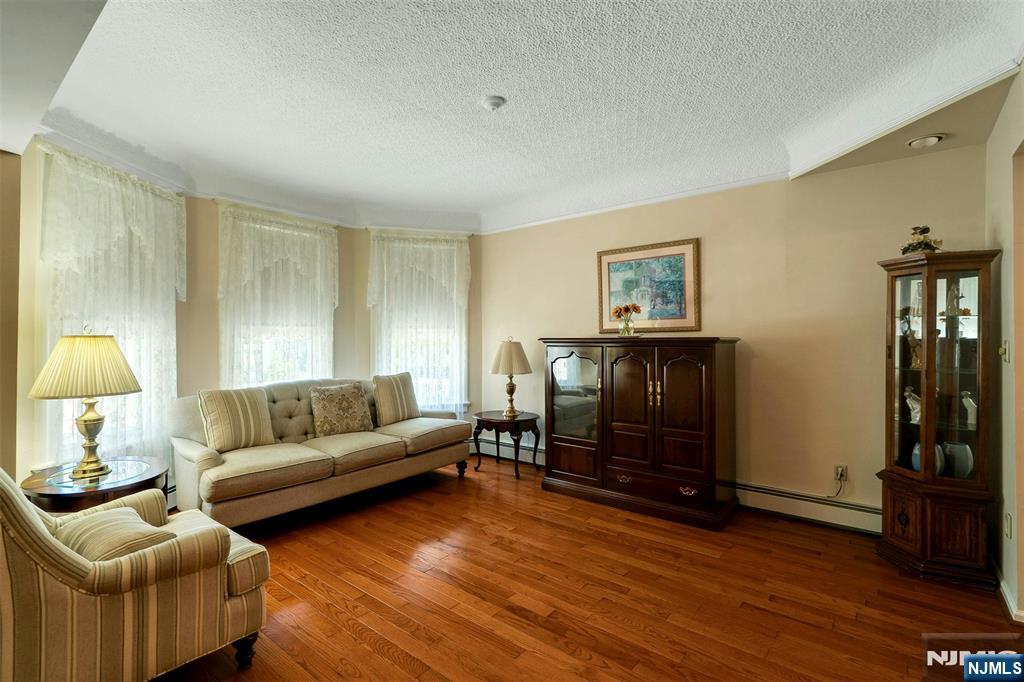 79 Dewitt Avenue