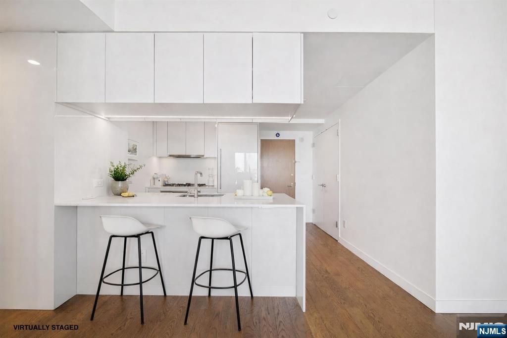 99 Hudson Street 2607
