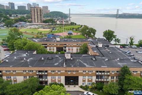 Photo of 1111 River Rd #F26, Edgewater, NJ 07020 (MLS # 25034744)