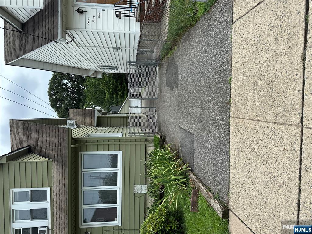 722 6th Street