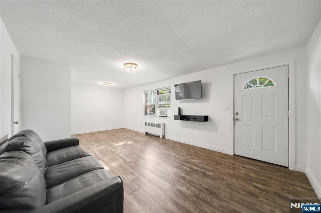 1267 Anderson Avenue 32