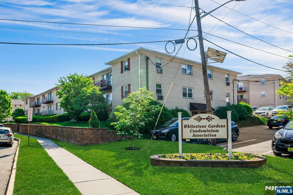 358 Hoover Avenue 102
