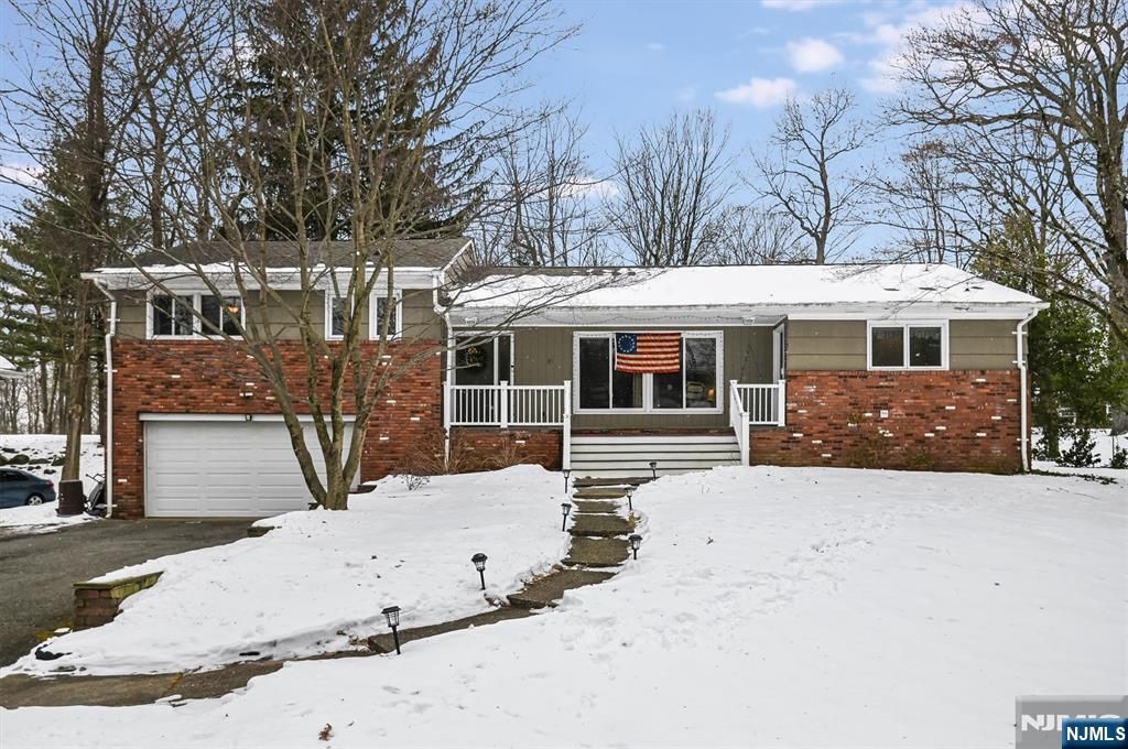 Photo of 45 Indian Road, Wayne, NJ 07470 (MLS # 25043998)