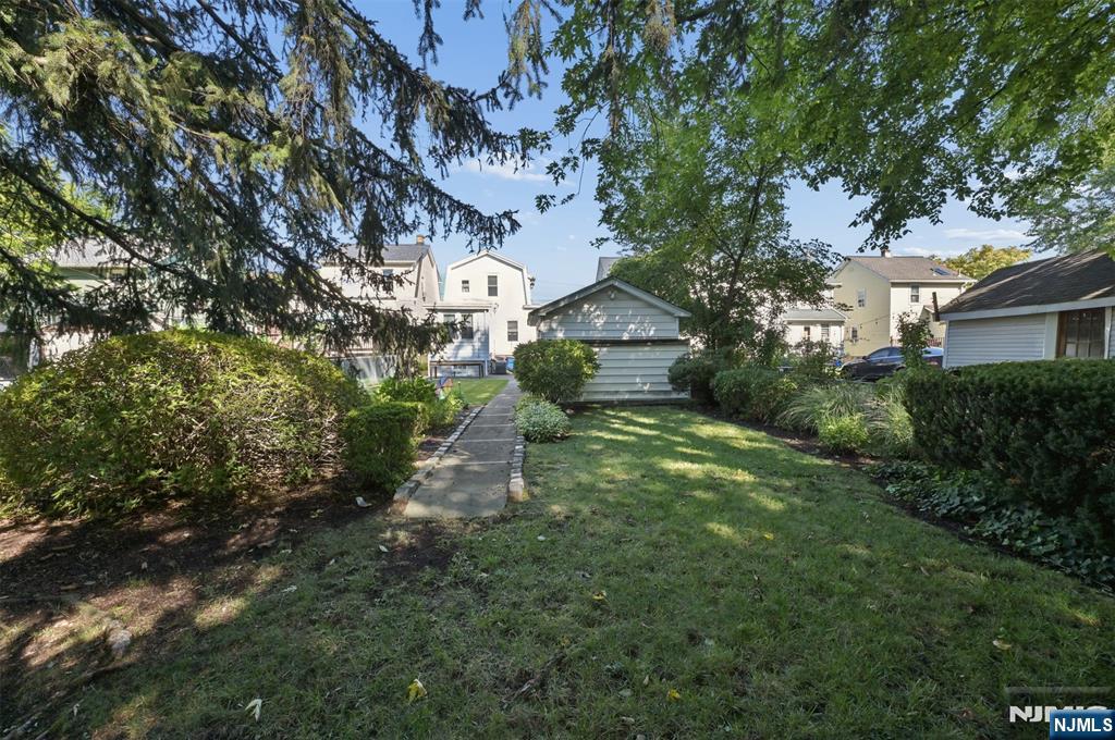 11 Concord Avenue