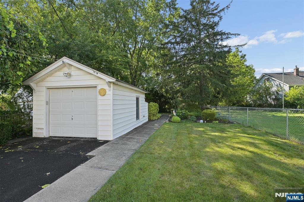 11 Concord Avenue