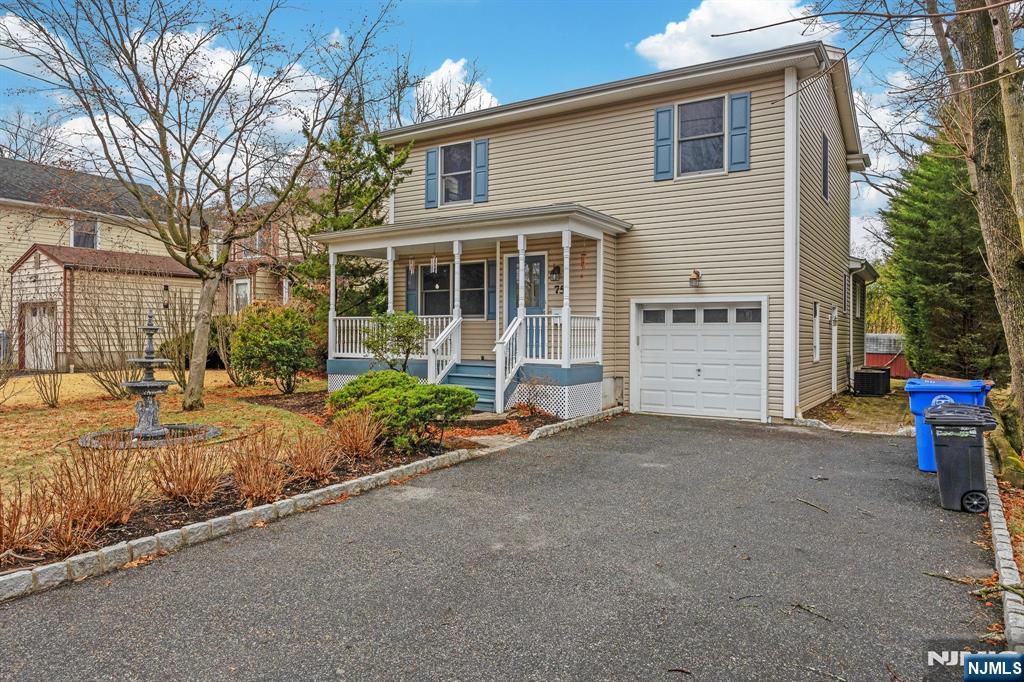 Rental Property at 75 Grove St, Tenafly, New Jersey - Bedrooms: 4 
Bathrooms: 3 
Rooms: 11  - $6,750 MO.