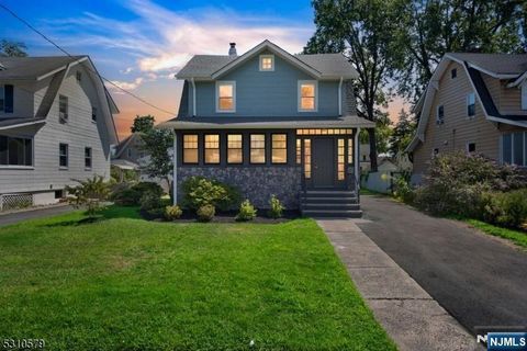 1293 Beaumont Avenue Teaneck NJ 07666