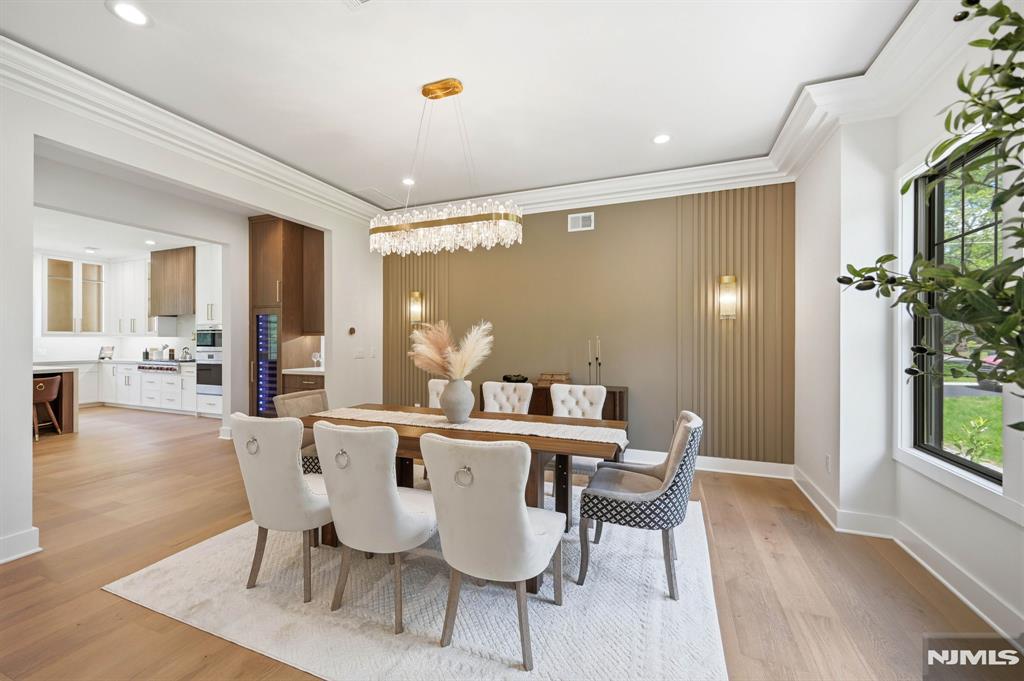 1 Clive Hills Road