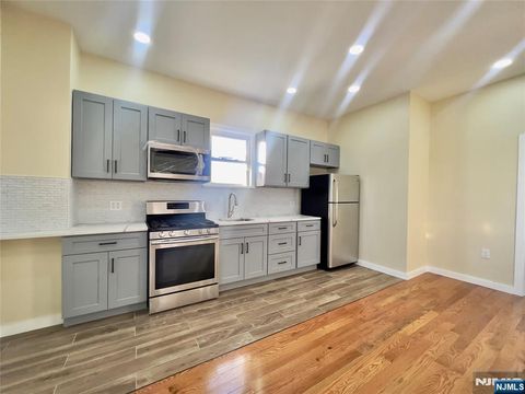 567 67th Street 2 West New York NJ 07093