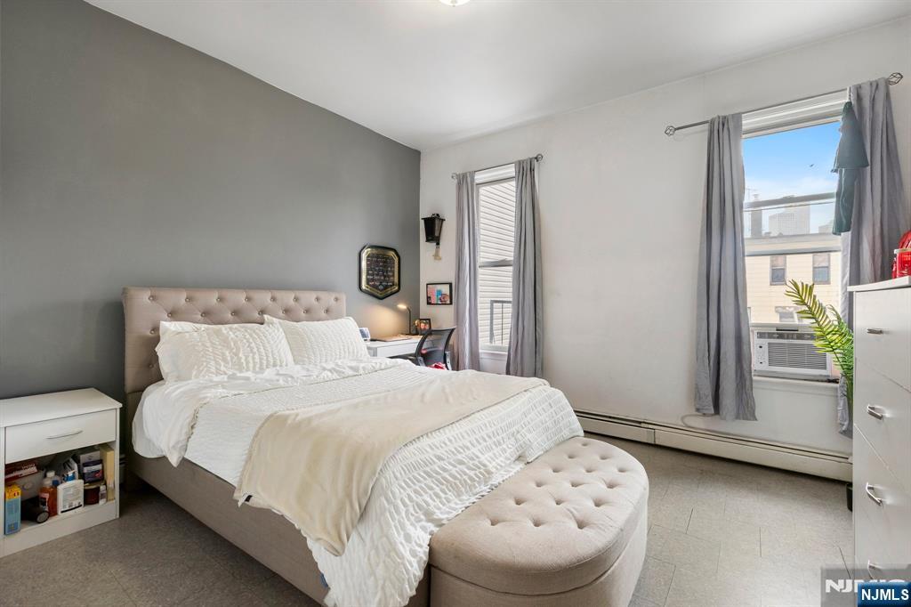 97 Reservoir Avenue, Jersey City, New Jersey - 8 Bedrooms  
3 Bathrooms  
13 Rooms - 
