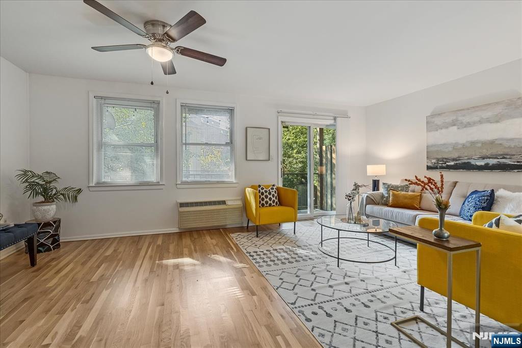 50 Pine Street C3001