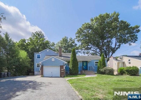 Photo of 322 Hickory AVE #A, Bergenfield, NJ 07621 (MLS # 26039164)