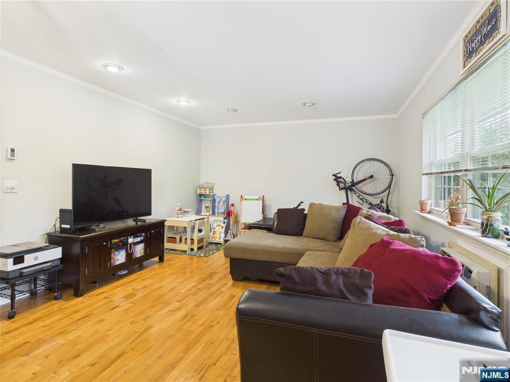 32 Ferncroft