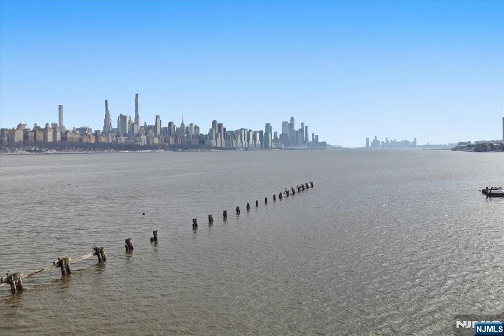 214 The Promenade 214