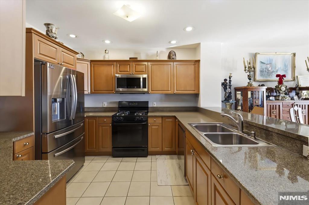214 The Promenade 214
