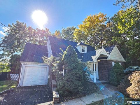 Photo of 55 Rutgers Place, River Edge, NJ 07661 (MLS # 25037772)