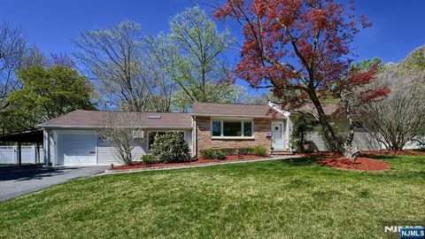 Photo of 227 Emily Drive, Park Ridge, NJ 07656 (MLS # 26015243)