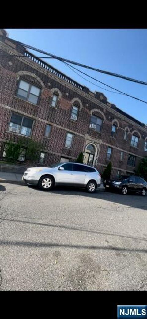 400 Woodcliff Avenue North Bergen NJ 07047