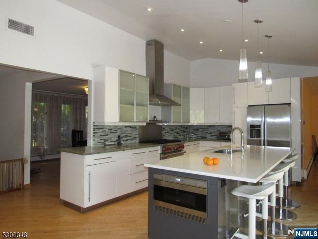 Photo of 52 Chopin Drive, Wayne, NJ 07470 (MLS # 25038160)