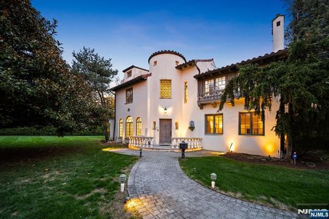 3 Serafin Place Glen Rock NJ 07452